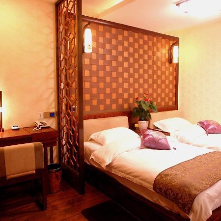 Lijiang Shishan Zhuyuan Hotel Exterior photo